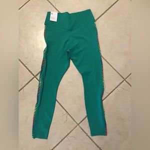 NWT Nike Leggings sz M
